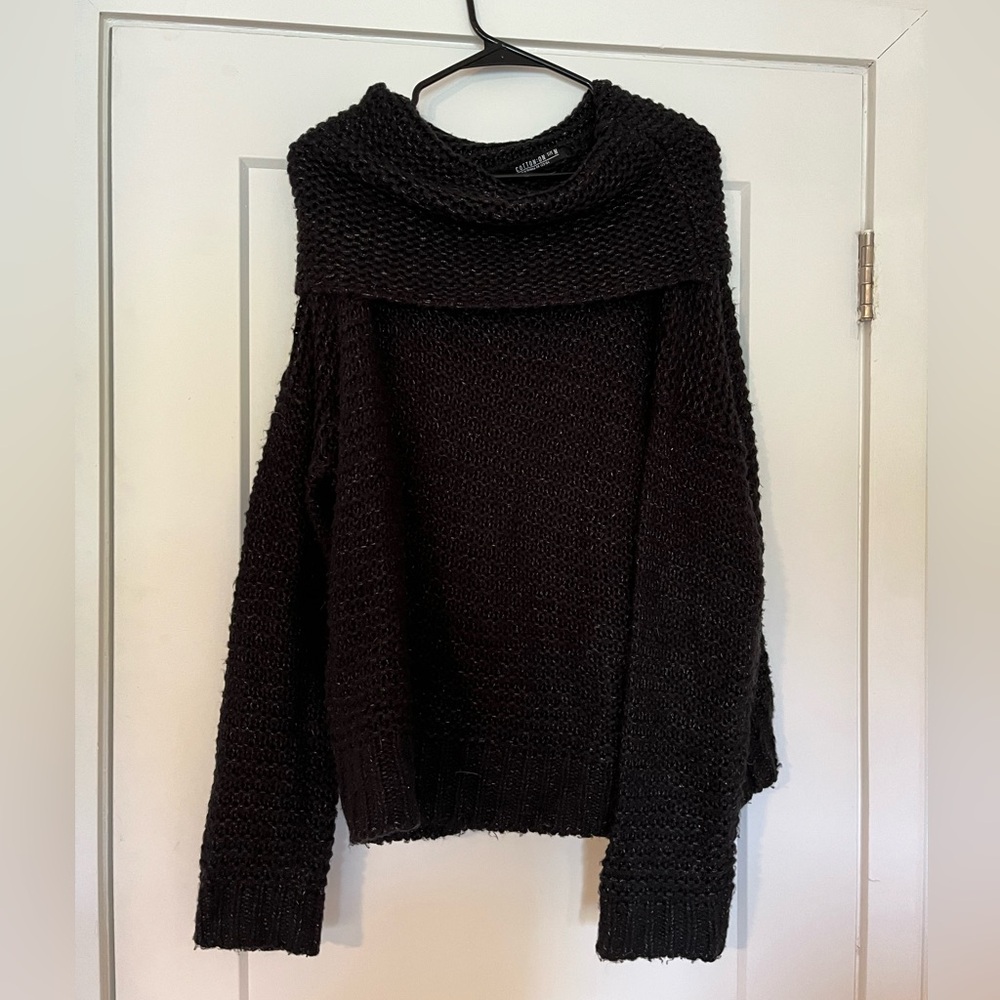 Oversized turtleneck pullover